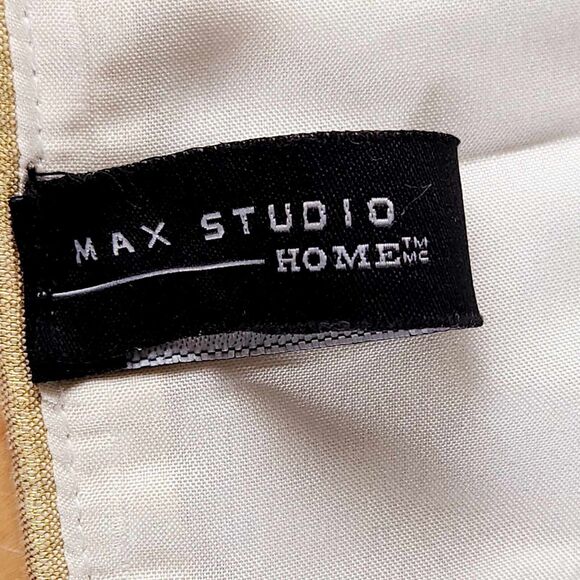 Holiday Tablecloth and Beaded Table Runner Set Gold & Cream Festive Cross Hatch - Picture 6 of 12